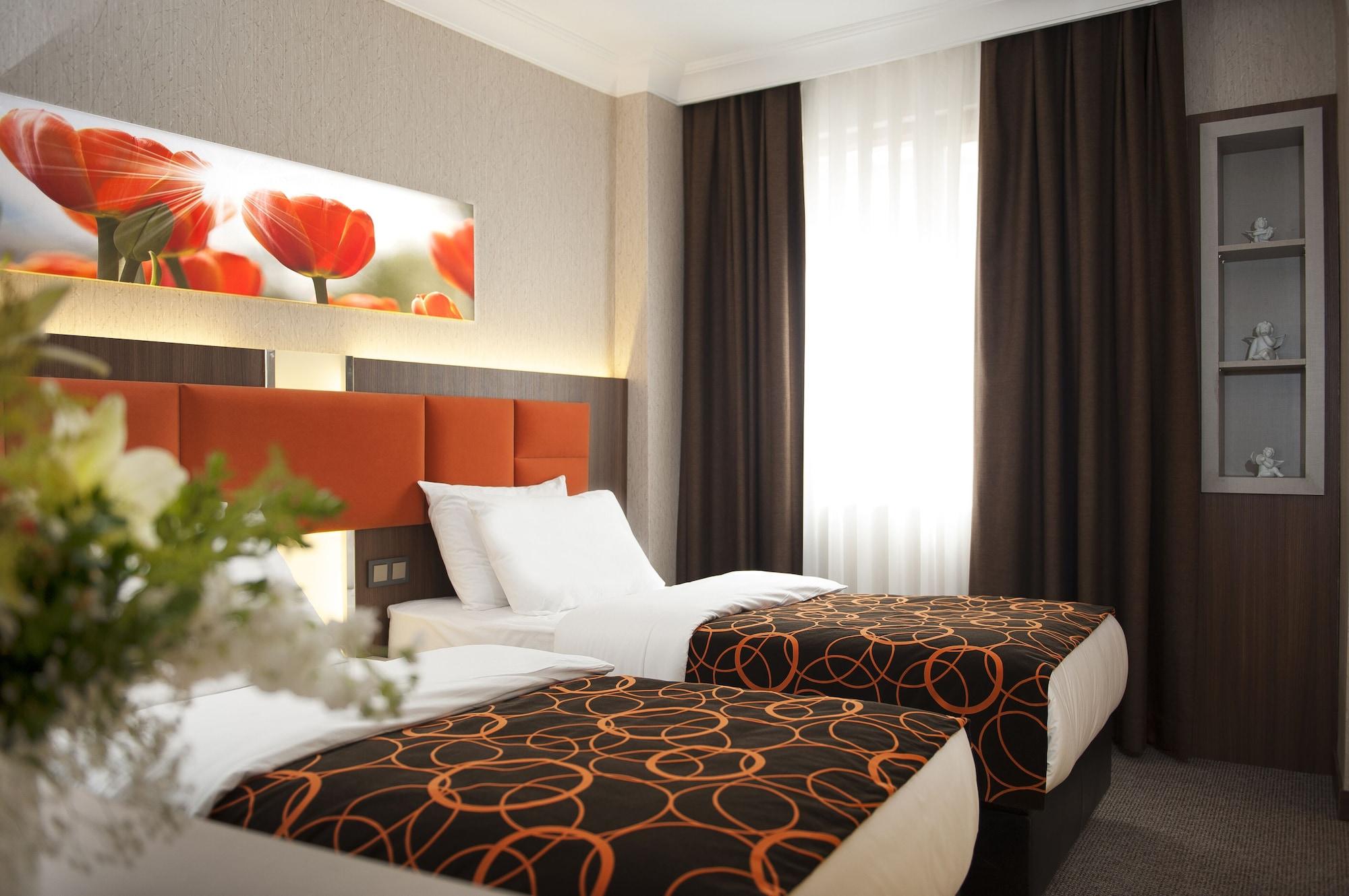 Birbey Hotel Istanbul Bagian luar foto