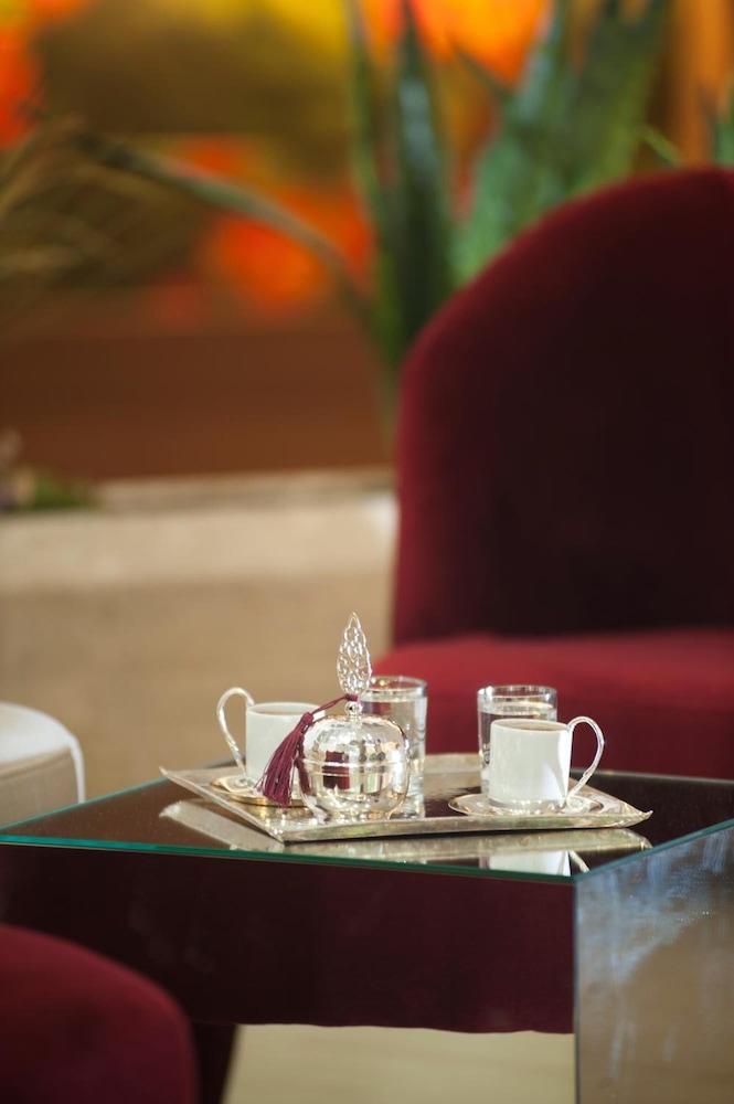 Birbey Hotel Istanbul Bagian luar foto